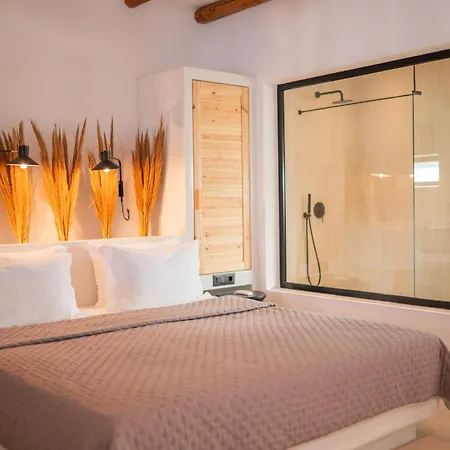 Arc Apartment *
