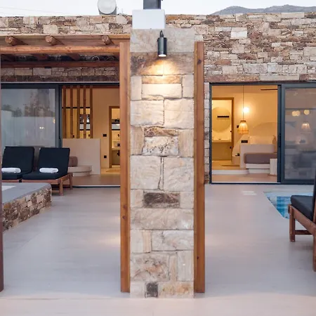 Arc Apartment *